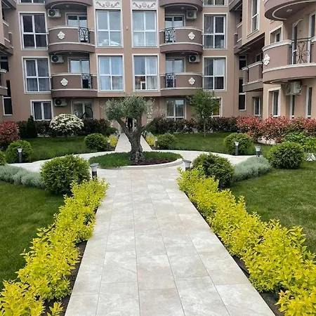 Marea Garden Апартаменты Равда